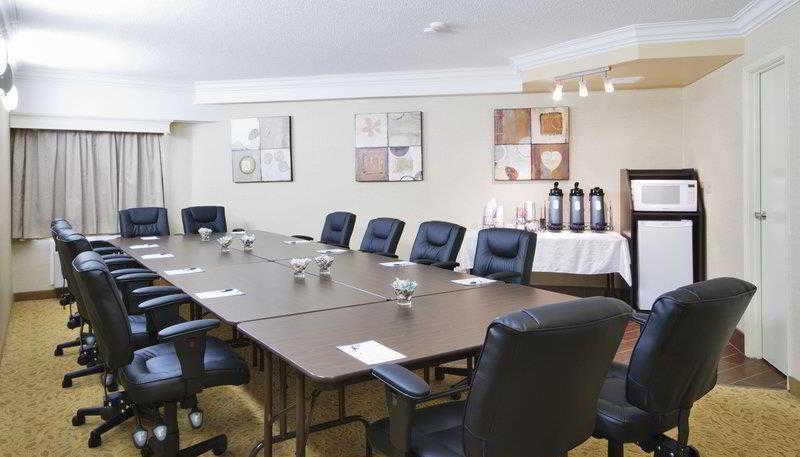 Quality Inn Китченер Бизнес фото