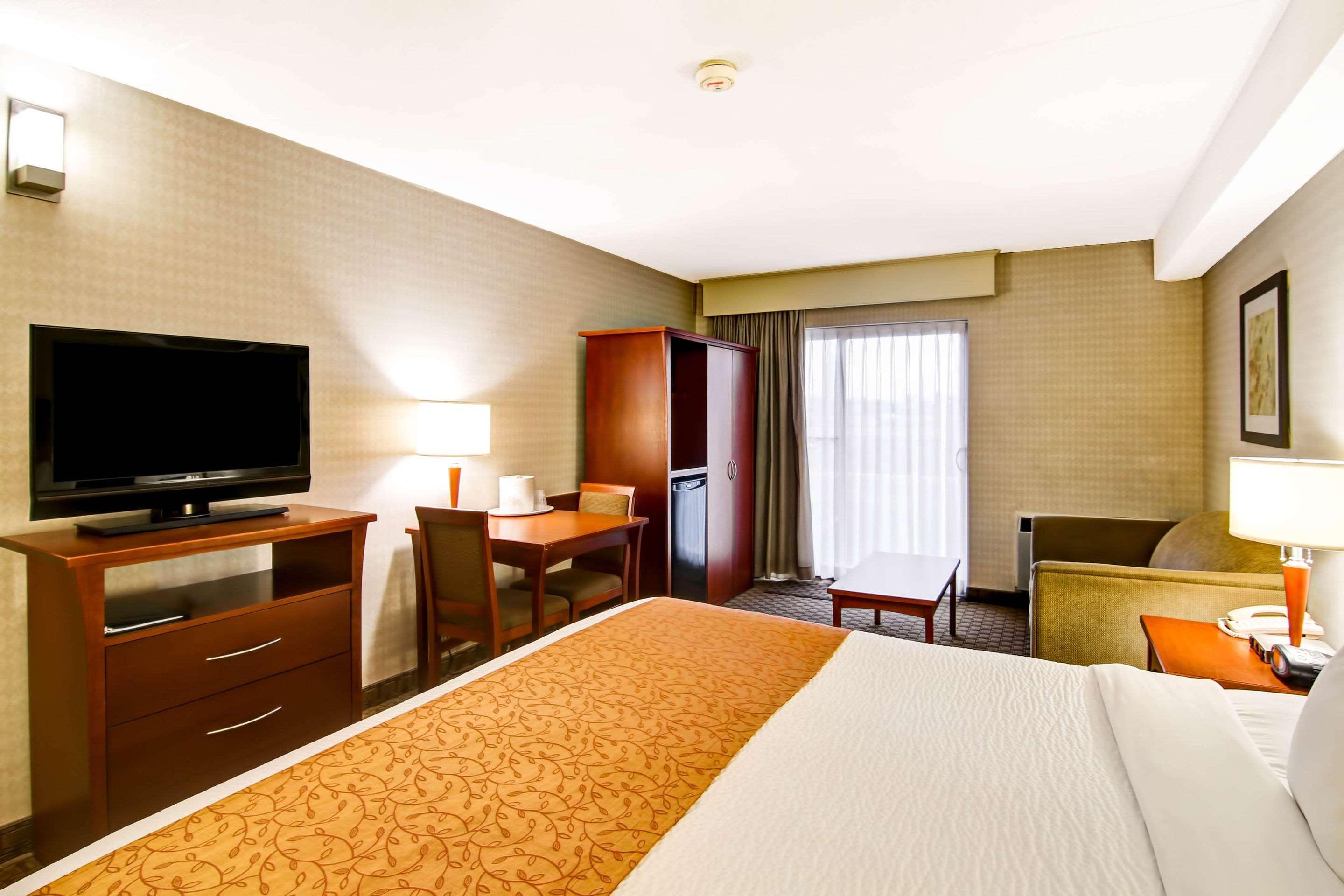 Quality Inn Китченер Экстерьер фото