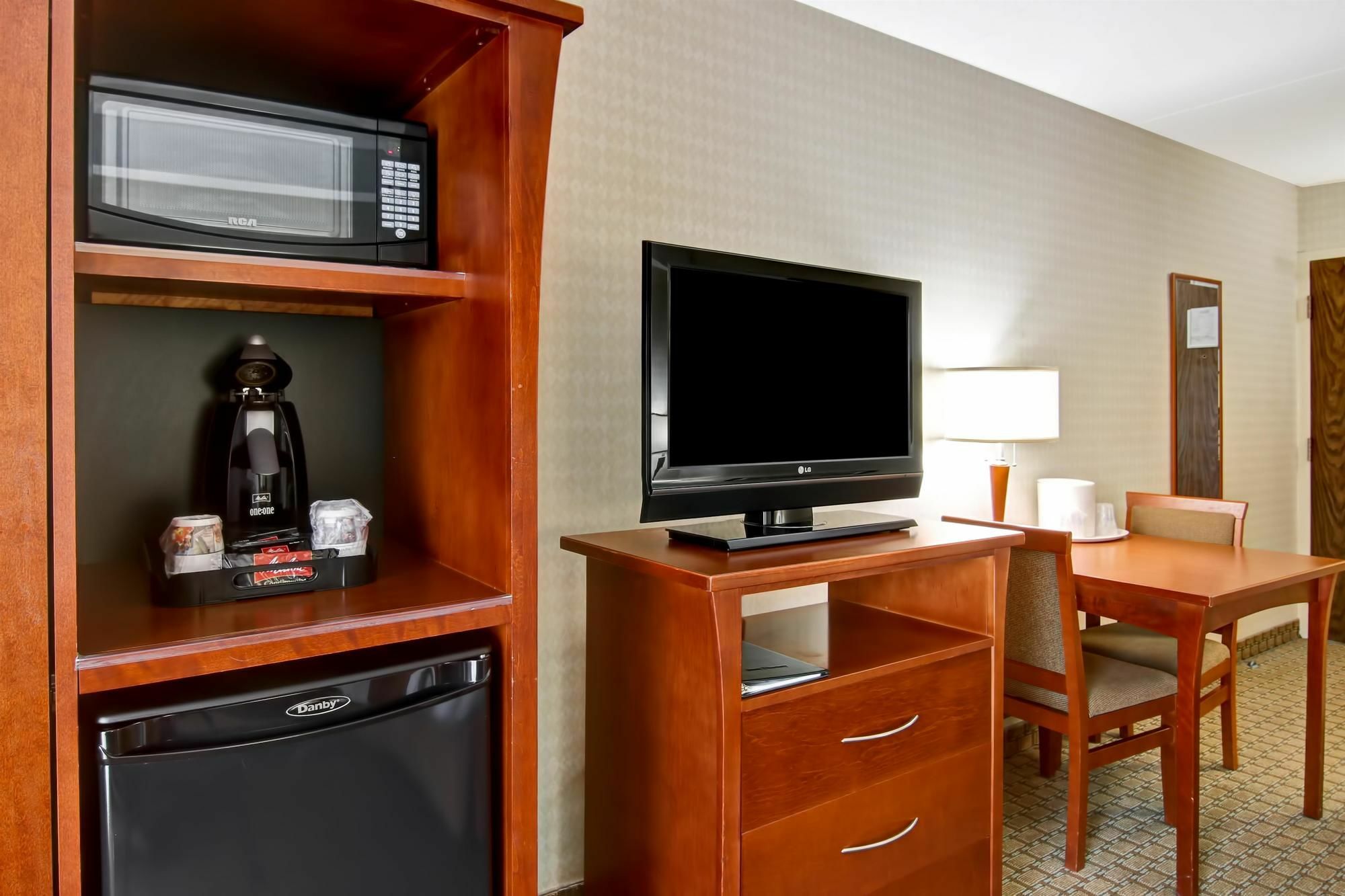 Quality Inn Китченер Экстерьер фото